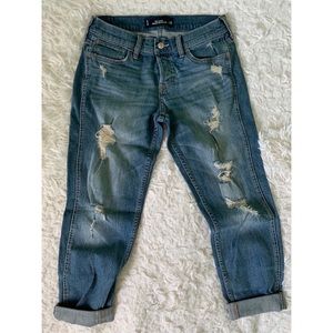 Hollister - Distressed Vintage Boyfriend Crop Jean